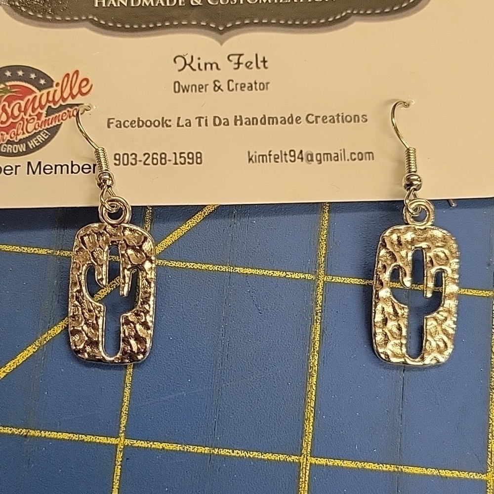 Silver Tone Cactus Cut Out 1" Dangle Earrings